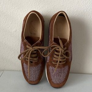 Busatti Brown and White  Sneakers (NWOT)